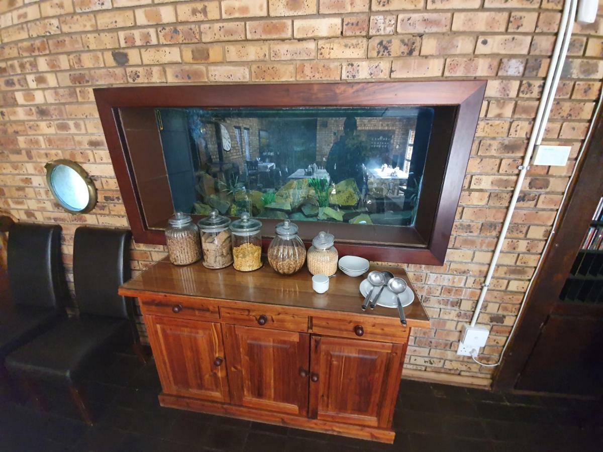 Leach Lodge Kuruman Exterior photo